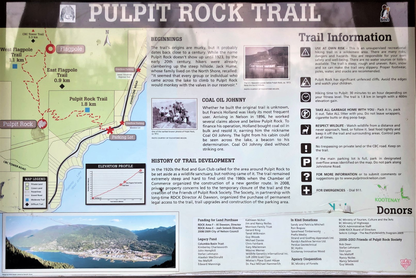 Pulpit Rock information board displayed at the trailhead kiosk